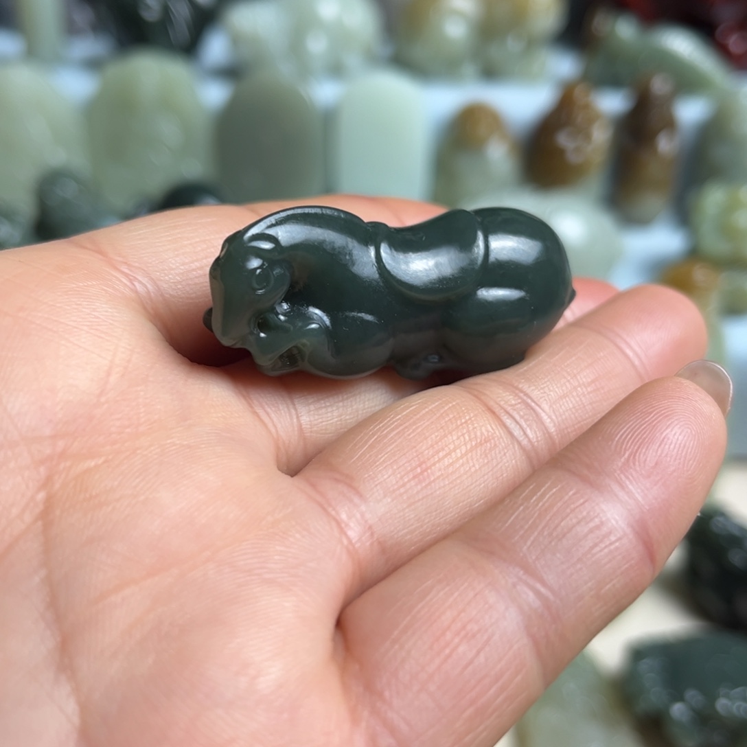 和田玉未镶嵌挂件