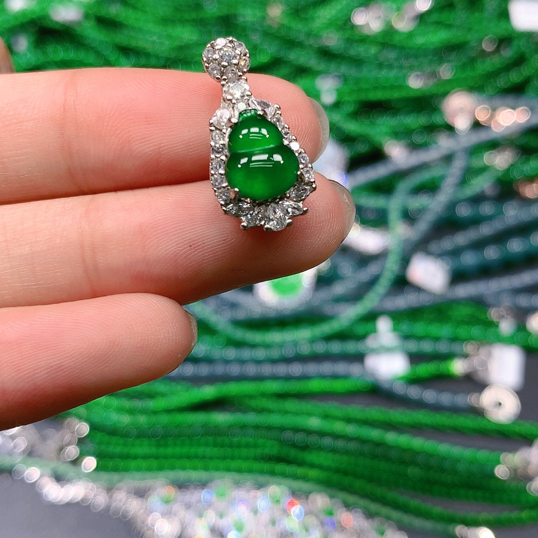 翡翠手串未镶嵌天然翡翠