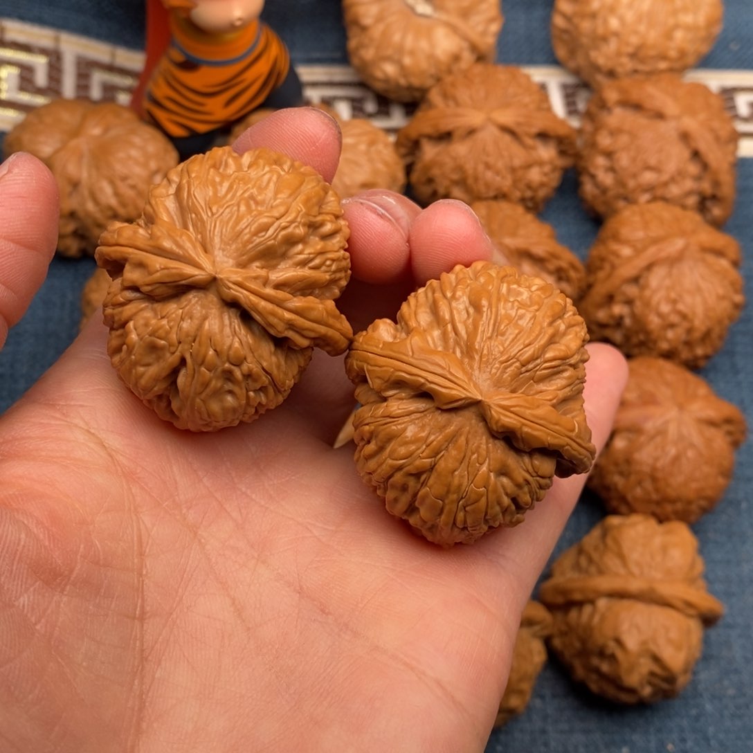 文玩核桃把件38球白