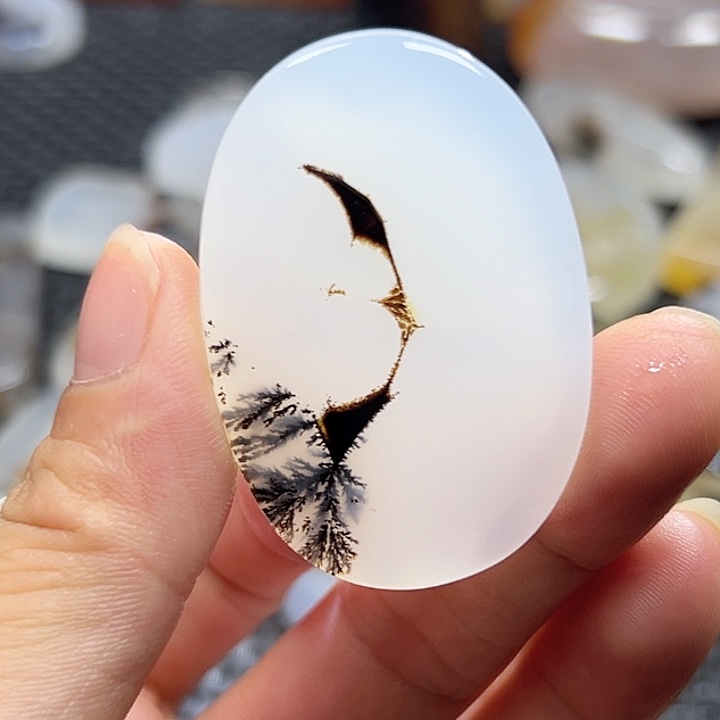 玛瑙/玉髓未镶嵌珠宝半成品