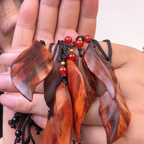 檀香紫檀（小叶紫檀）小叶紫檀一夜暴富脖挂38