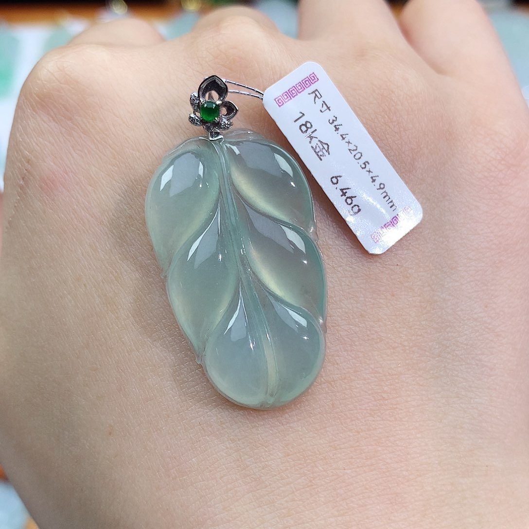 翡翠18K金镶嵌颈饰听*，金枝玉叶