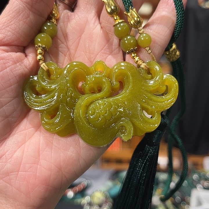 未镶嵌岫玉毛衣链