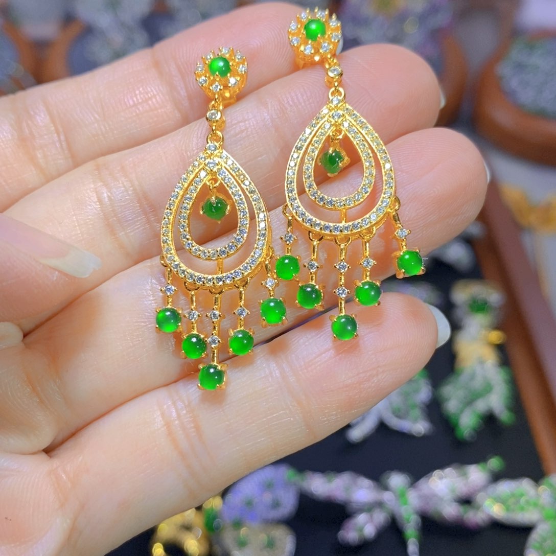 翡翠颈饰银S925镶嵌天然翡翠