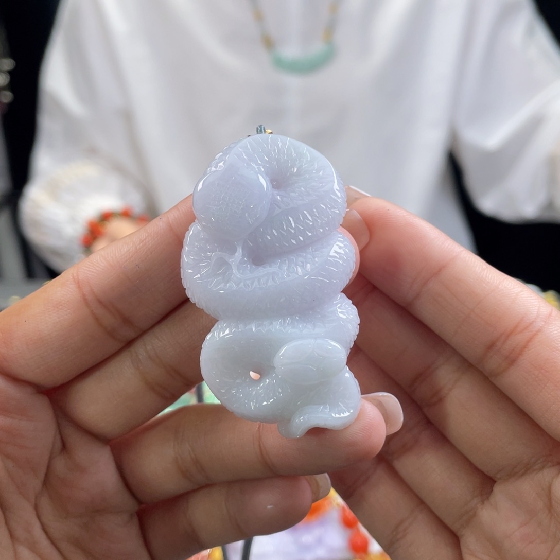翡翠颈饰未镶嵌代编织