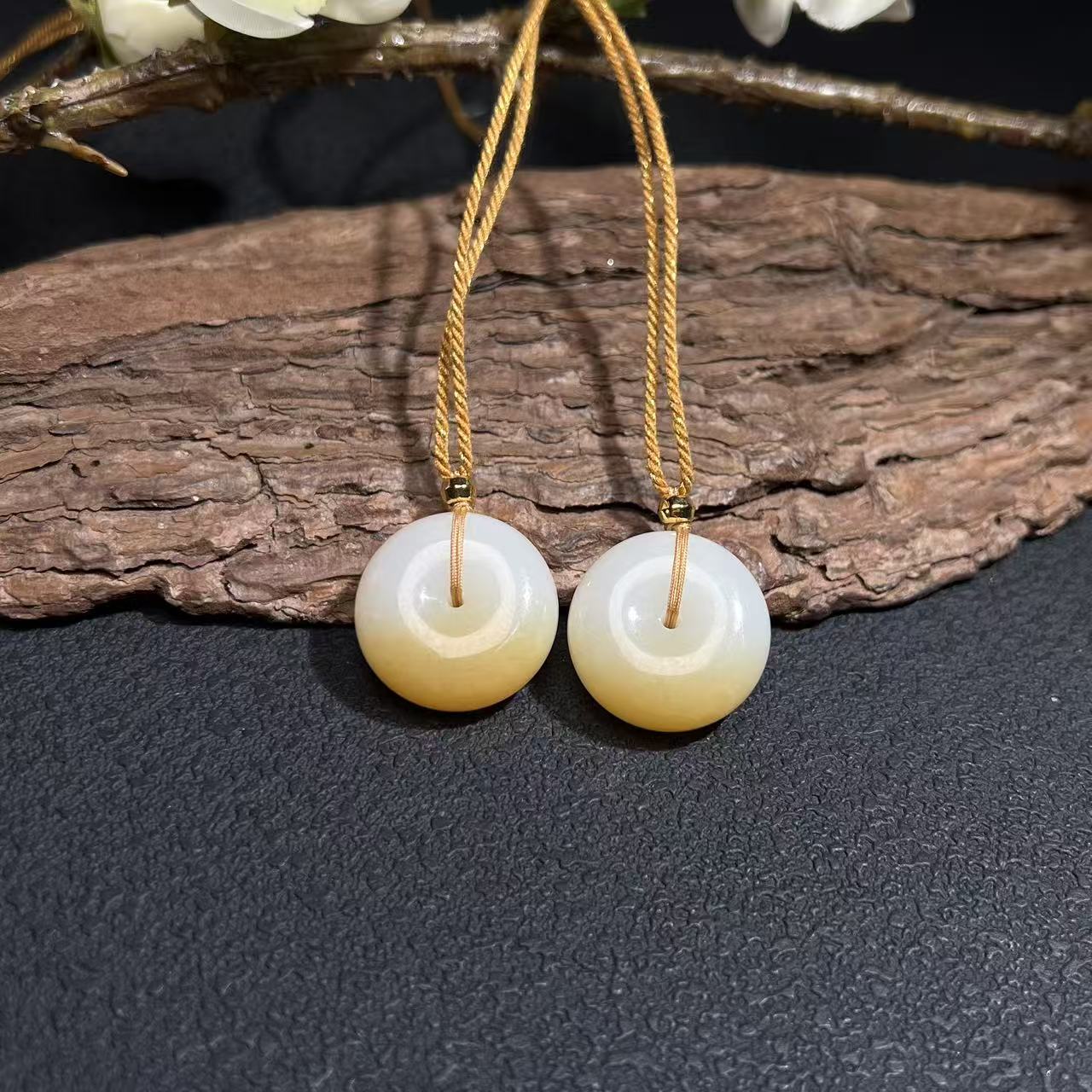 【北野珠宝】纯天然和田玉糖白平安扣B261H-181多样性发一23x11mm