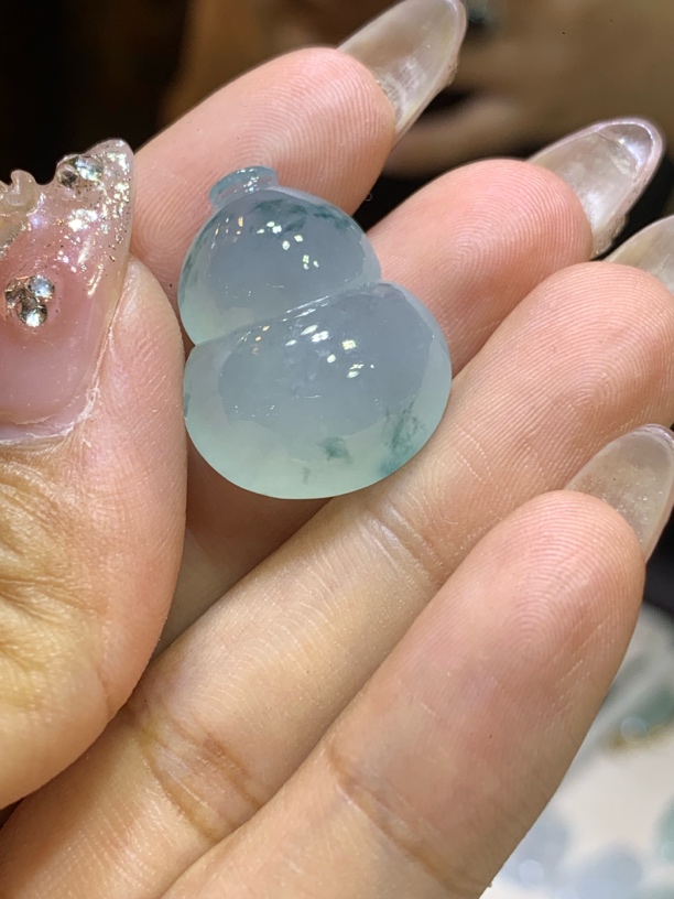 缅甸天然翡翠A货，飘花葫芦胖乎乎，种水好体型超棒24.6/19.1/9.4