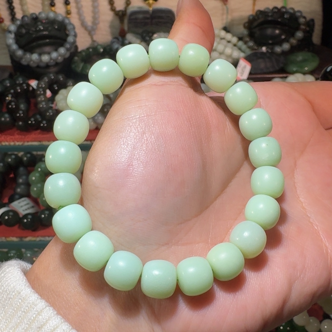 *****和田玉未镶嵌手链