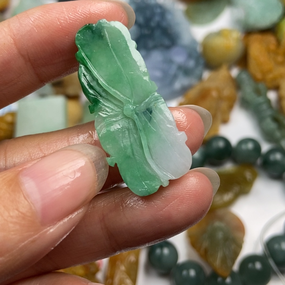 定制翡翠未镶嵌翡翠
