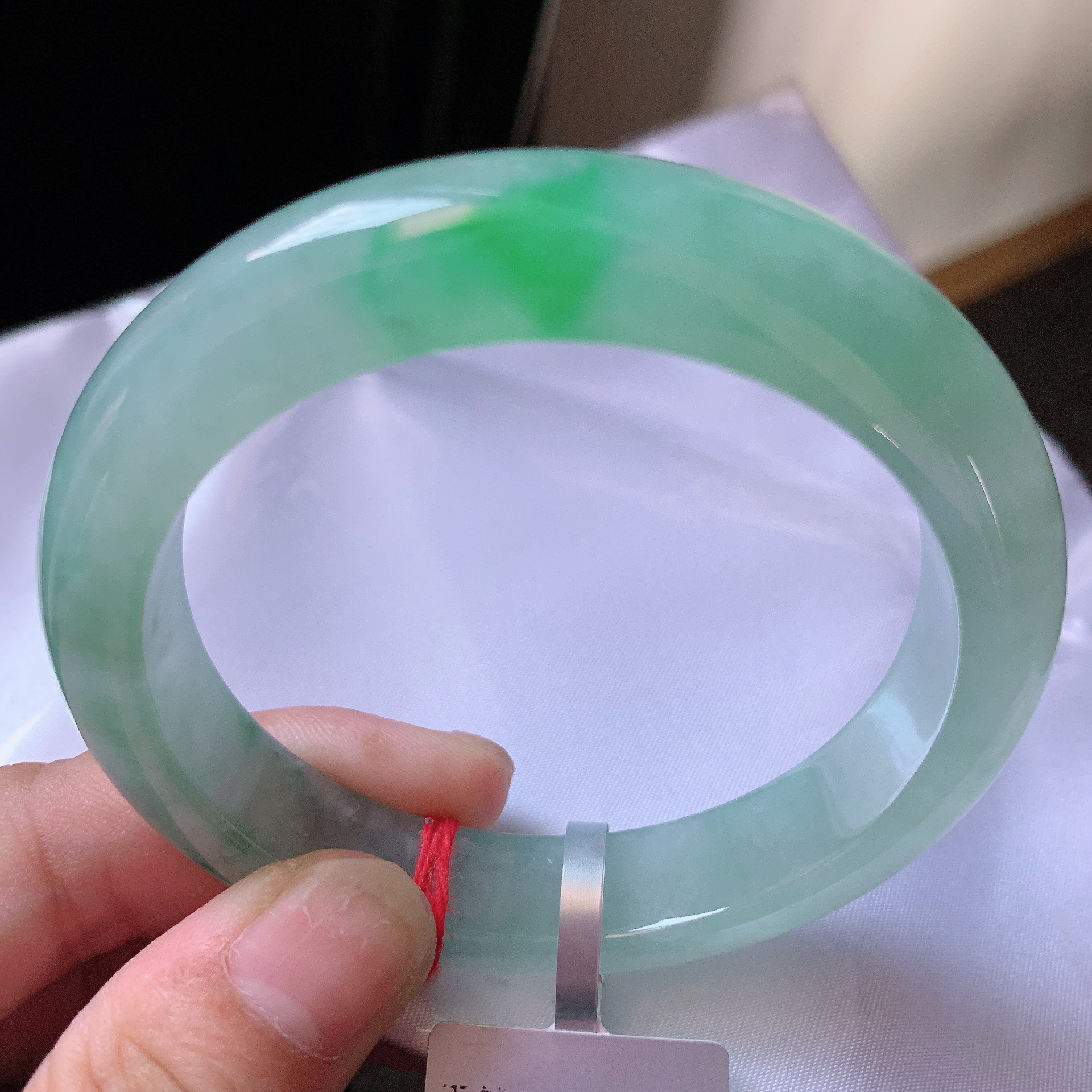 （毕业镯）缅甸纯天然A货翡翠54-55圈冰阳绿手镯