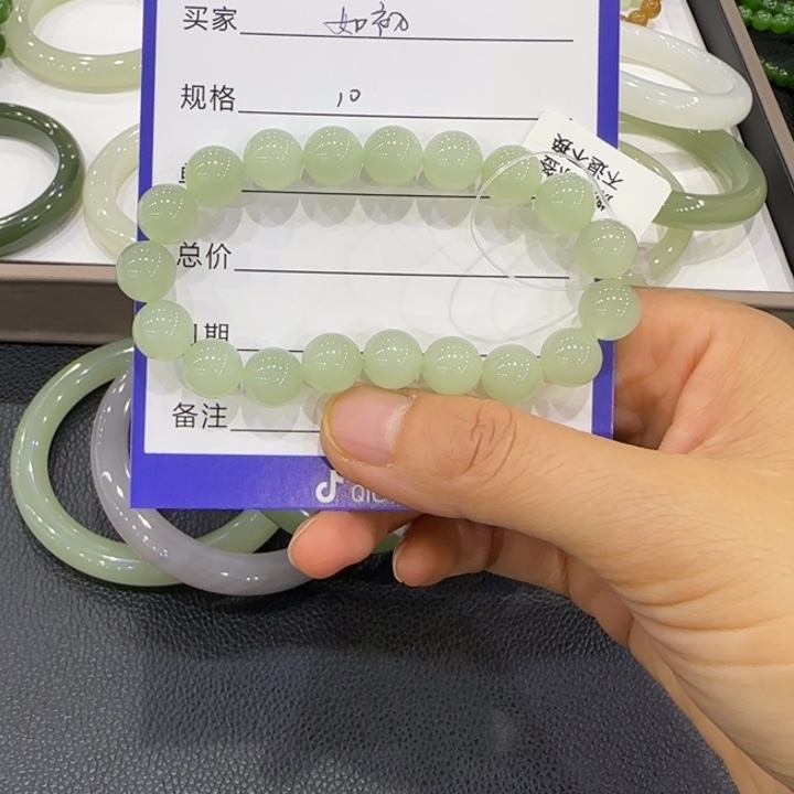 和田玉手镯未镶嵌只**初