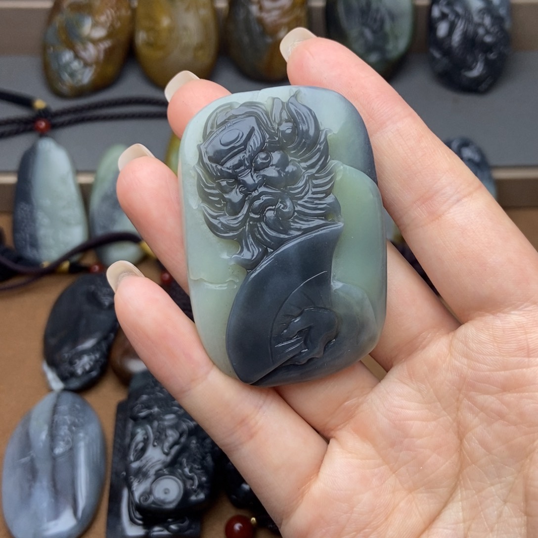 和田玉颈饰未镶嵌海***@