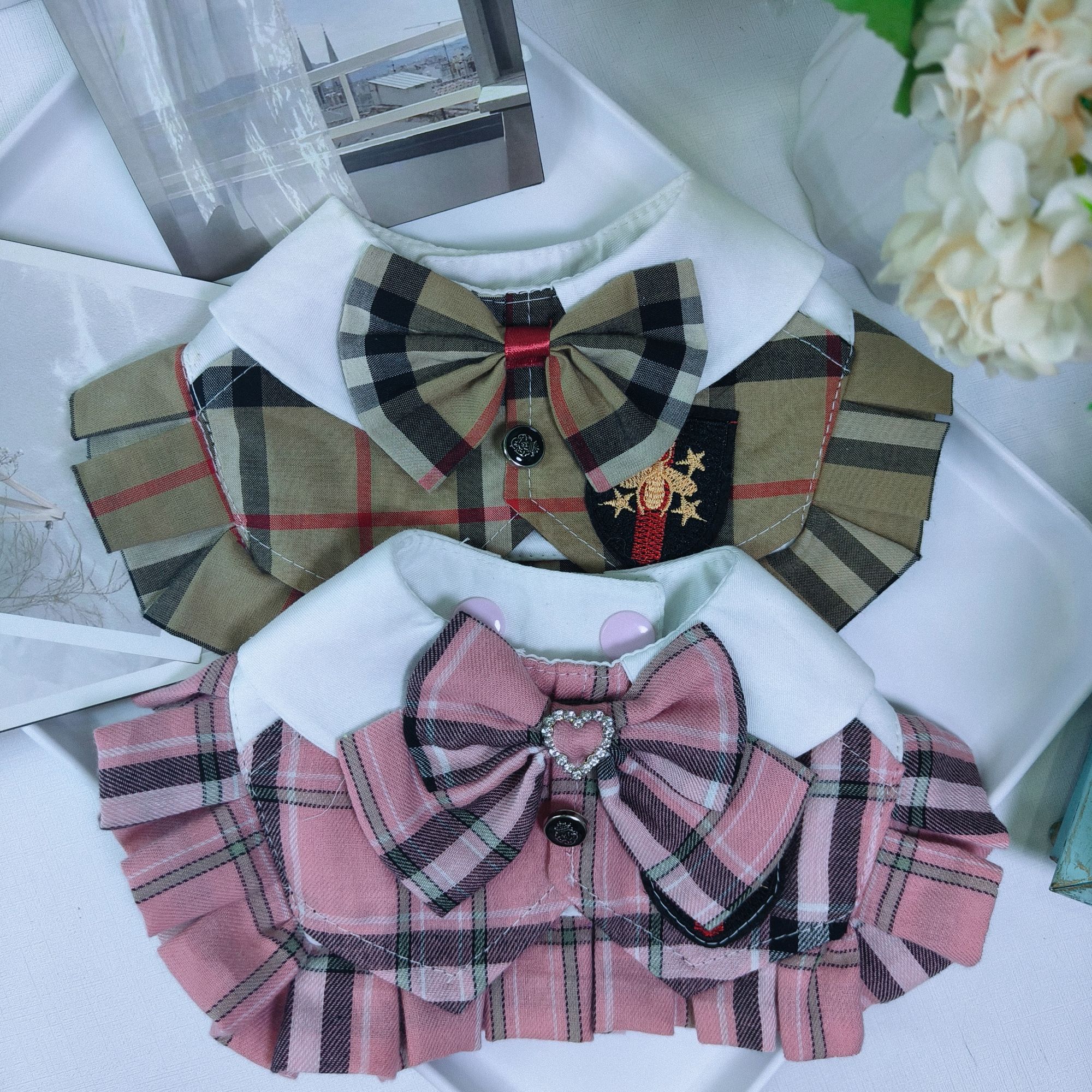 网红萌宠制服 英伦学院风格纹蝴蝶结宠物服饰 猫狗制服爆款围兜
