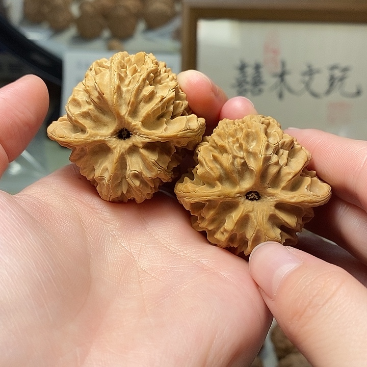 吊坠文玩核桃43苹果园