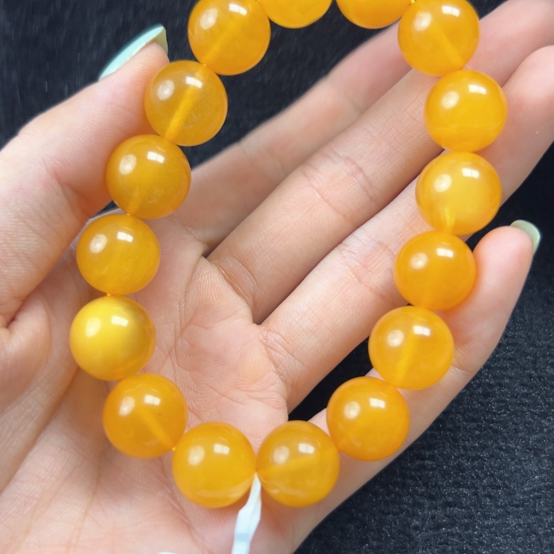 未镶嵌琥珀珠宝奇石