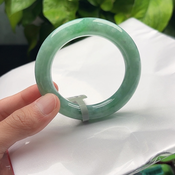 翡翠未镶嵌手镯545556 18
