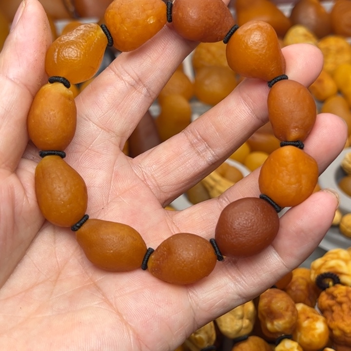 琥珀未镶嵌裸石天然蜜蜡手串