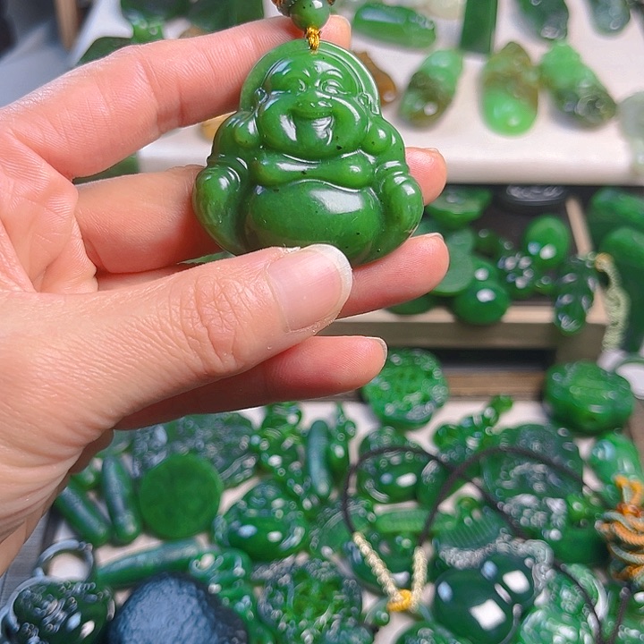 颈饰未镶嵌和田玉（糖玉）种*因