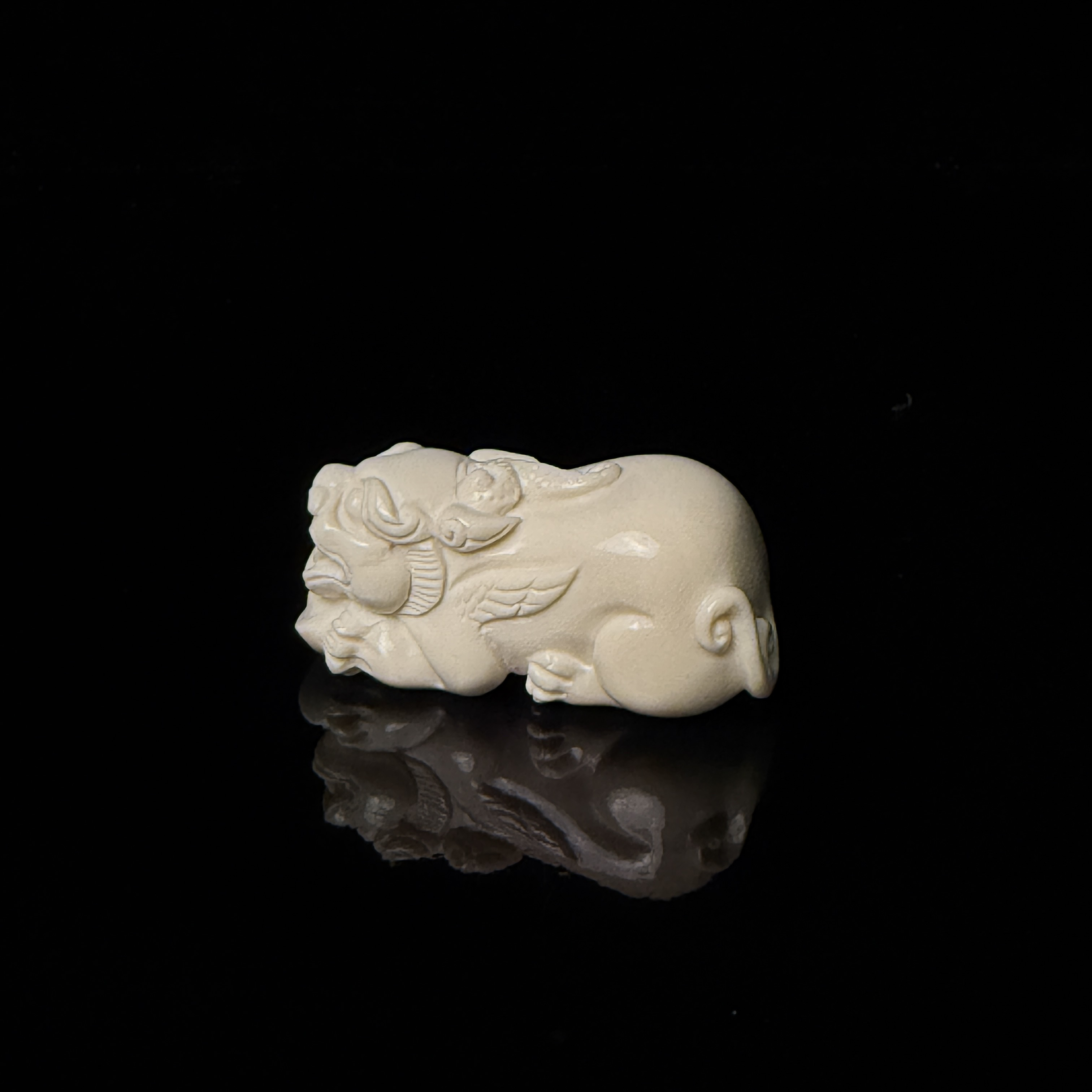 G009天然猛犸 貔貅吊坠手把尺寸46/22/20重21.86