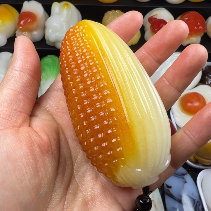 新疆戈壁五彩石金丝