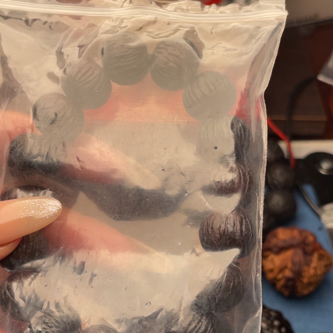 吊坠文玩核桃摊***子手串