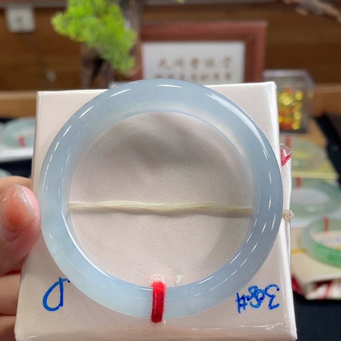 翡翠手镯未镶嵌53.3 正圈