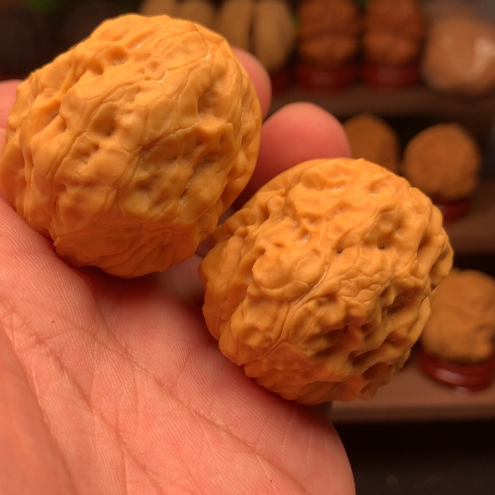 文玩核桃吊坠鬼蛊