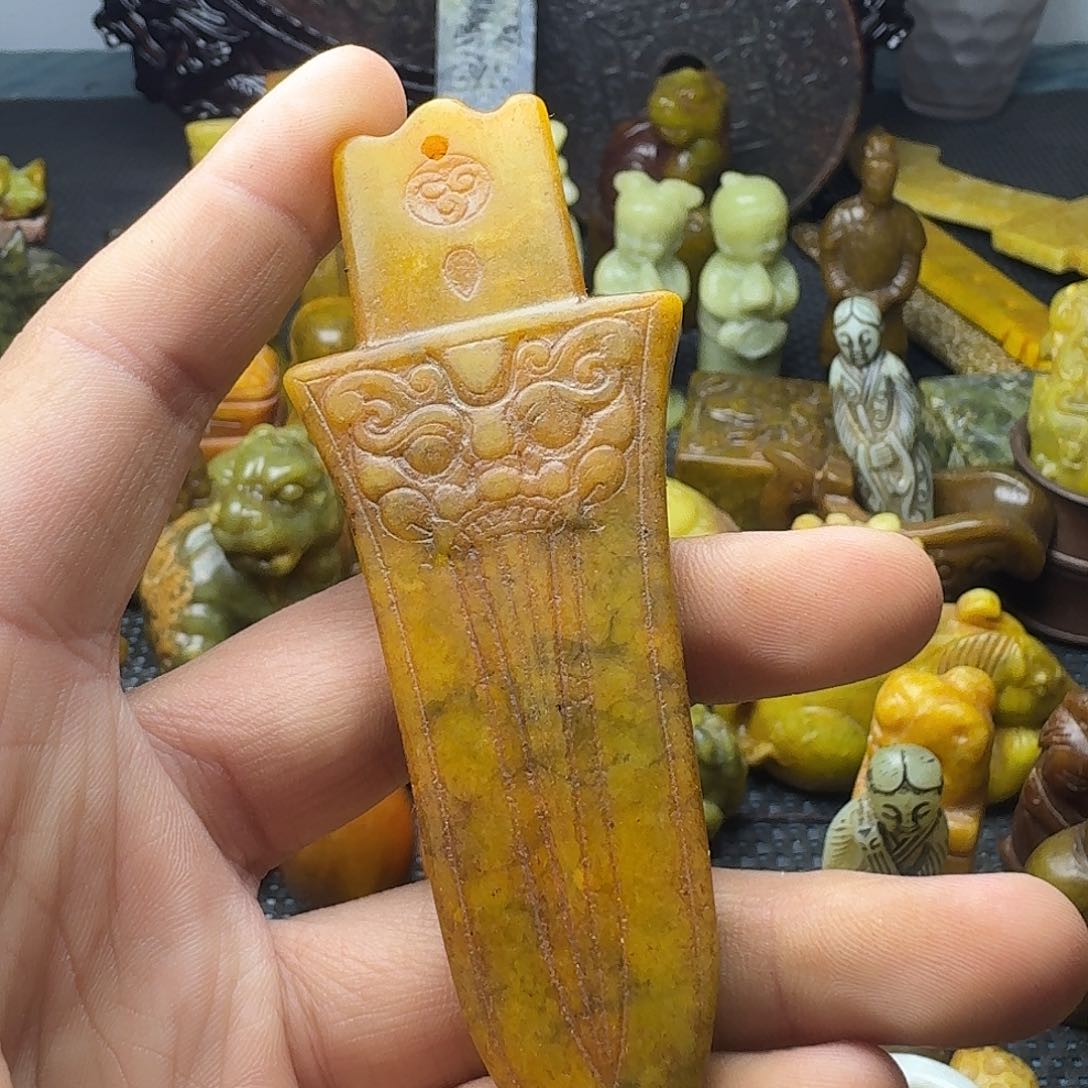 白玉菩提吊坠。。。