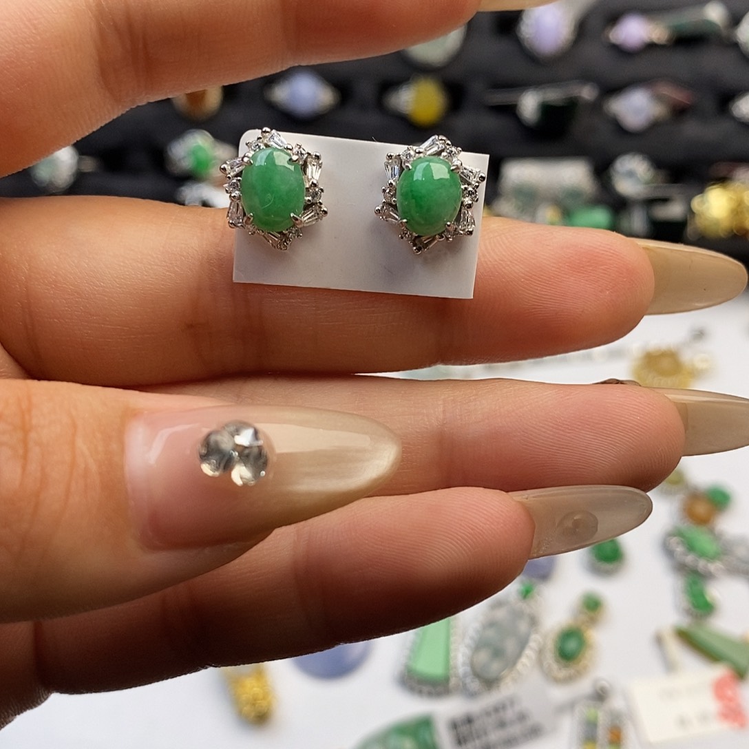 翡翠未镶嵌戒指翡翠