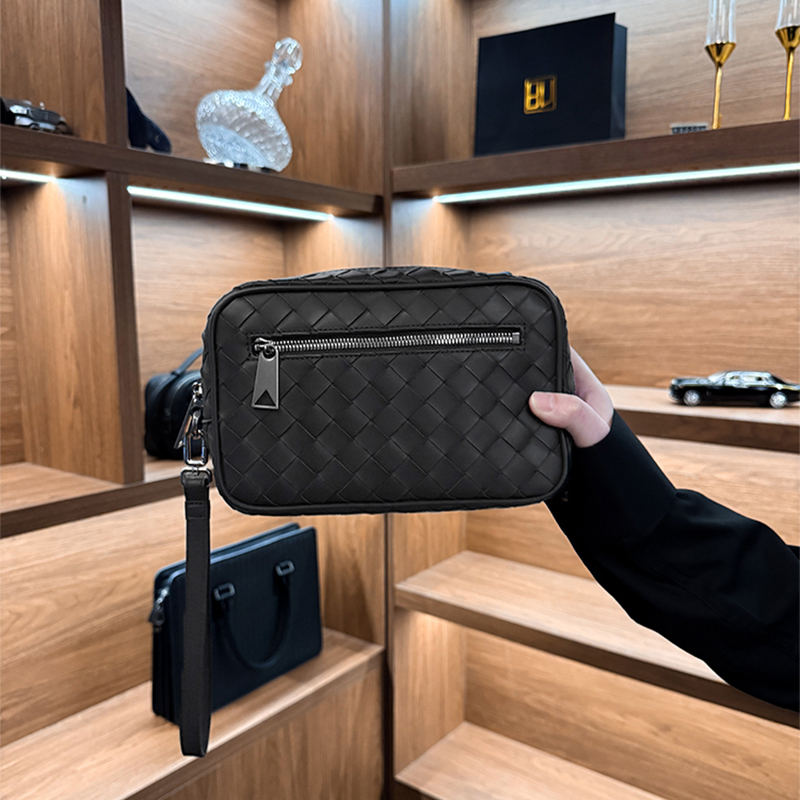 BV头层胎牛皮纯手工编织男士手包黑色手拿包菱格高级简约大气真皮