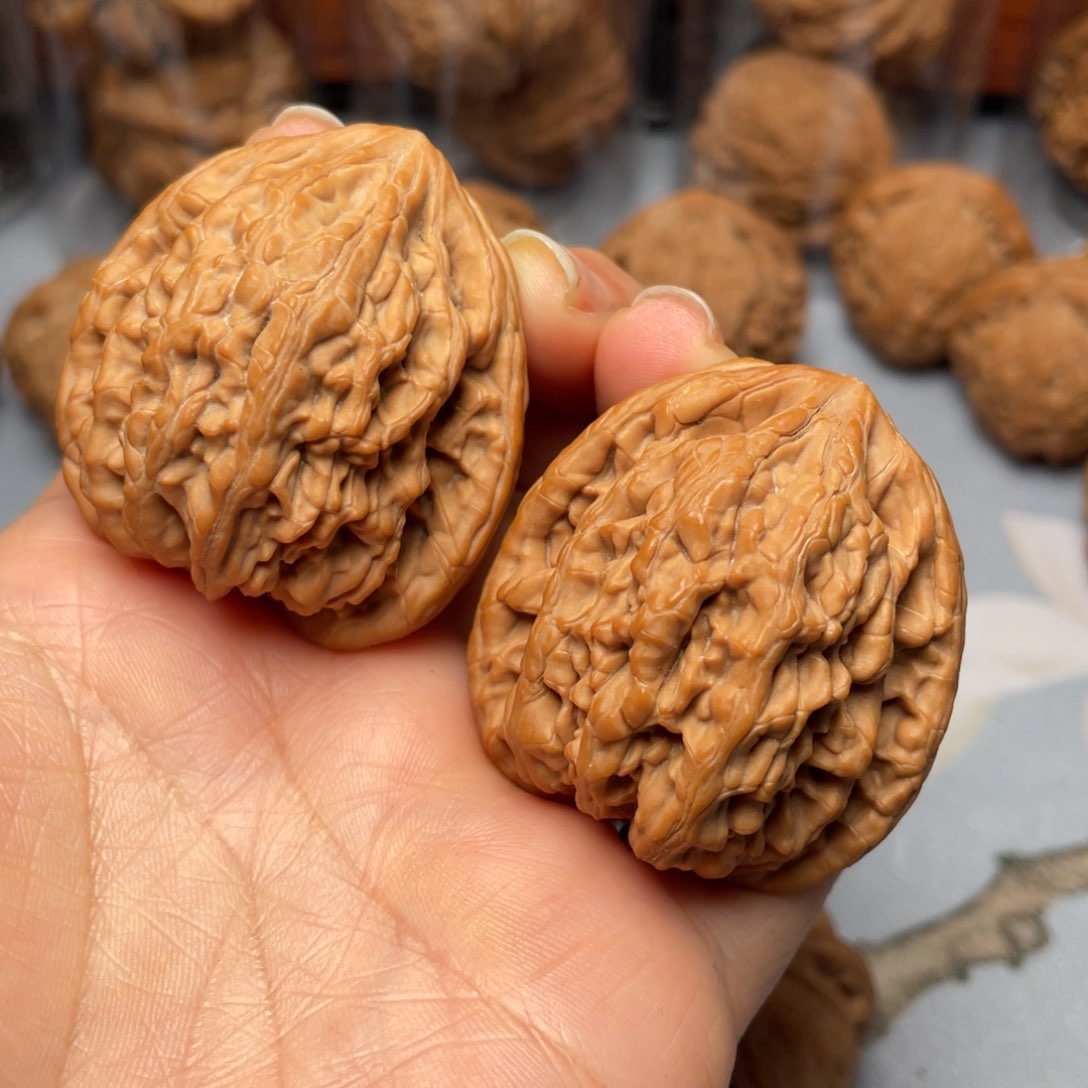 【闪购商品】文玩核桃吊坠法****6虎头王………