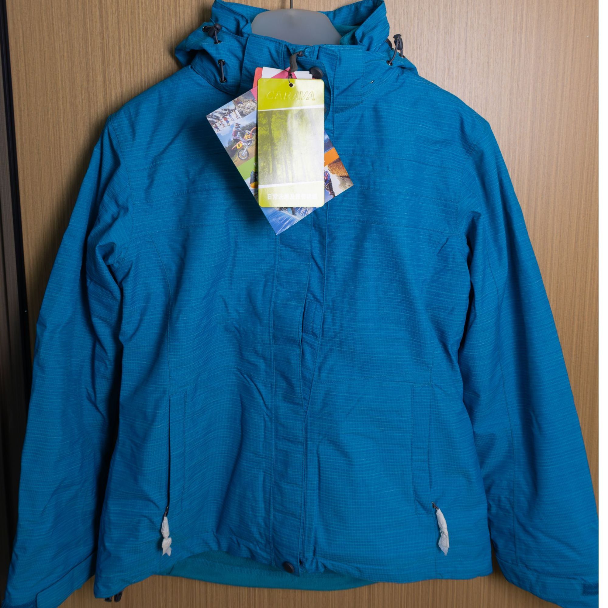 02010蓝色女士户外冲锋衣运动时尚休闲