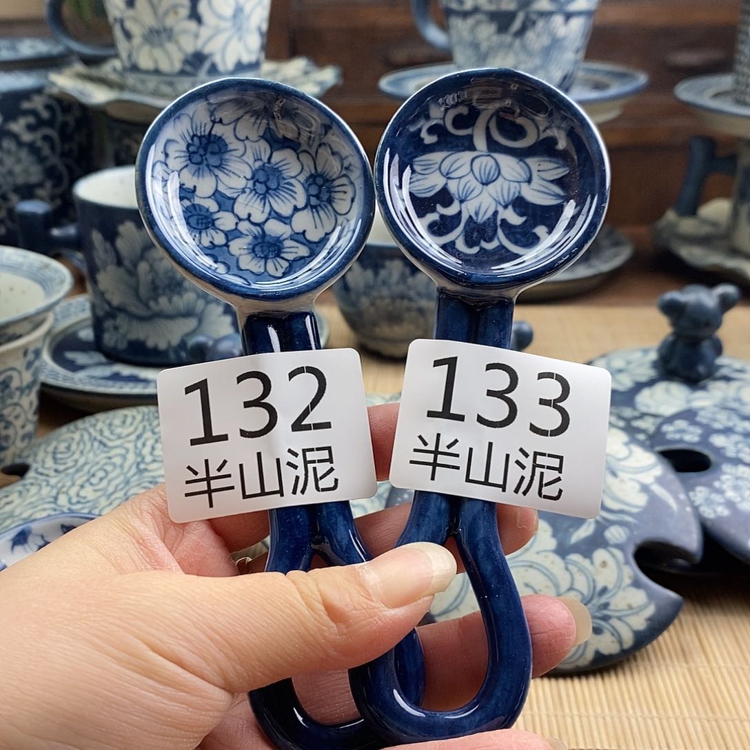 手工手绘青花陶瓷