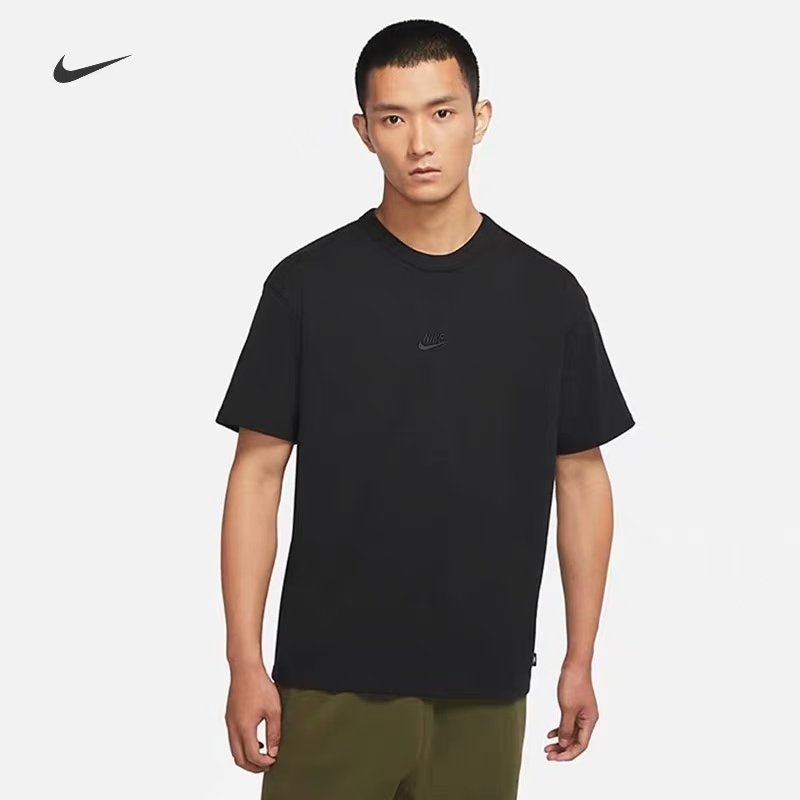 Nike耐克男子棉质T恤夏季新款宽松休闲短袖针织衫刺绣DO7393010