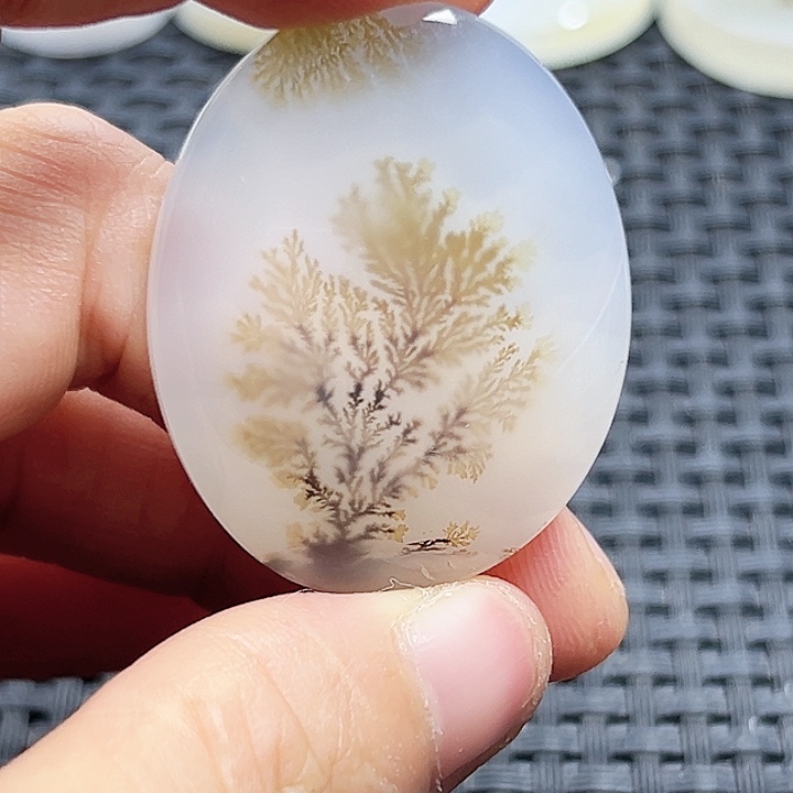 烟***霄玛瑙/玉髓未镶嵌珠宝半成品