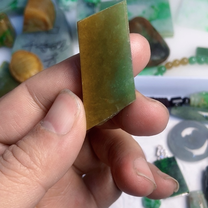 五***哥翡翠散珠天然翡翠A货挂件