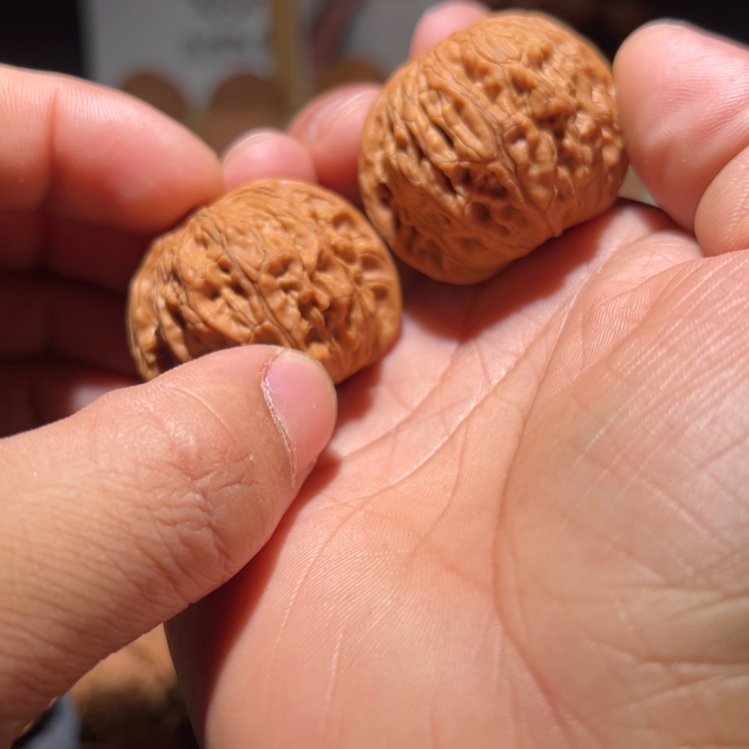 文玩核桃吊坠姑*奶38磨盘