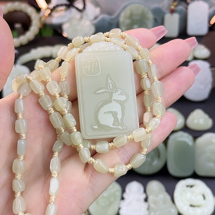 鑫***天和田玉未镶嵌颈饰