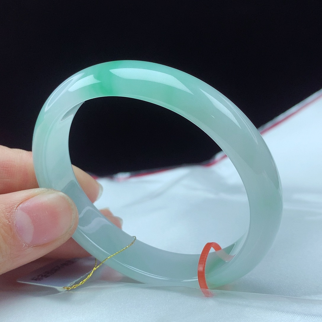 翡翠手镯未镶嵌54贵妃3920