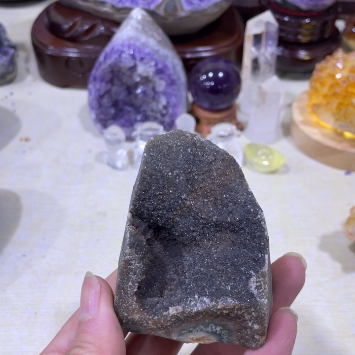 紫晶水晶摆件未镶嵌