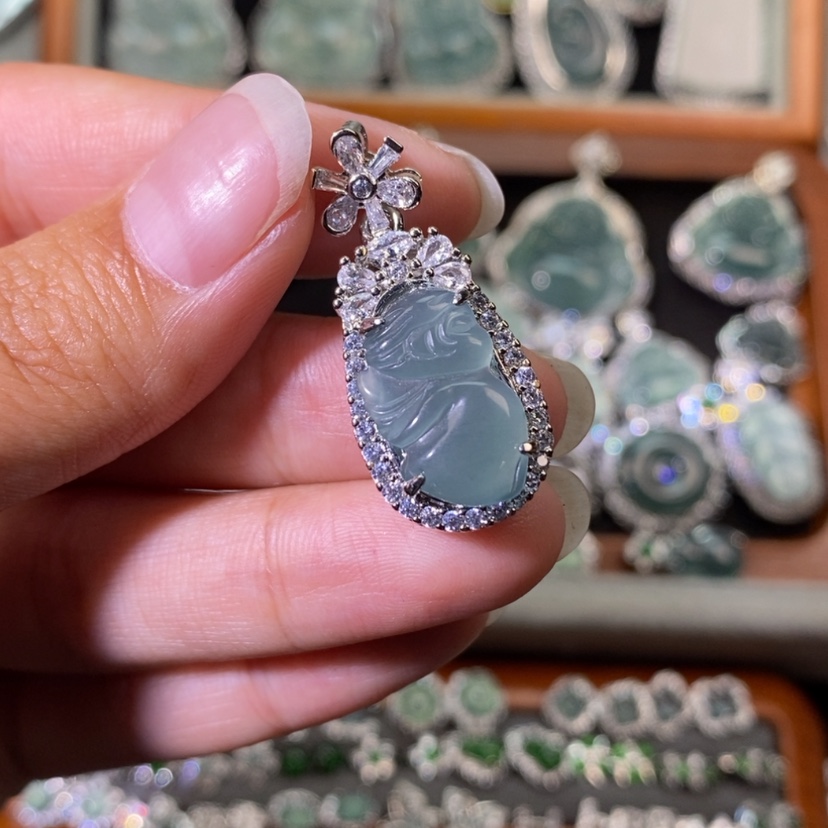 【闪购商品】翡翠未镶嵌颈饰天然