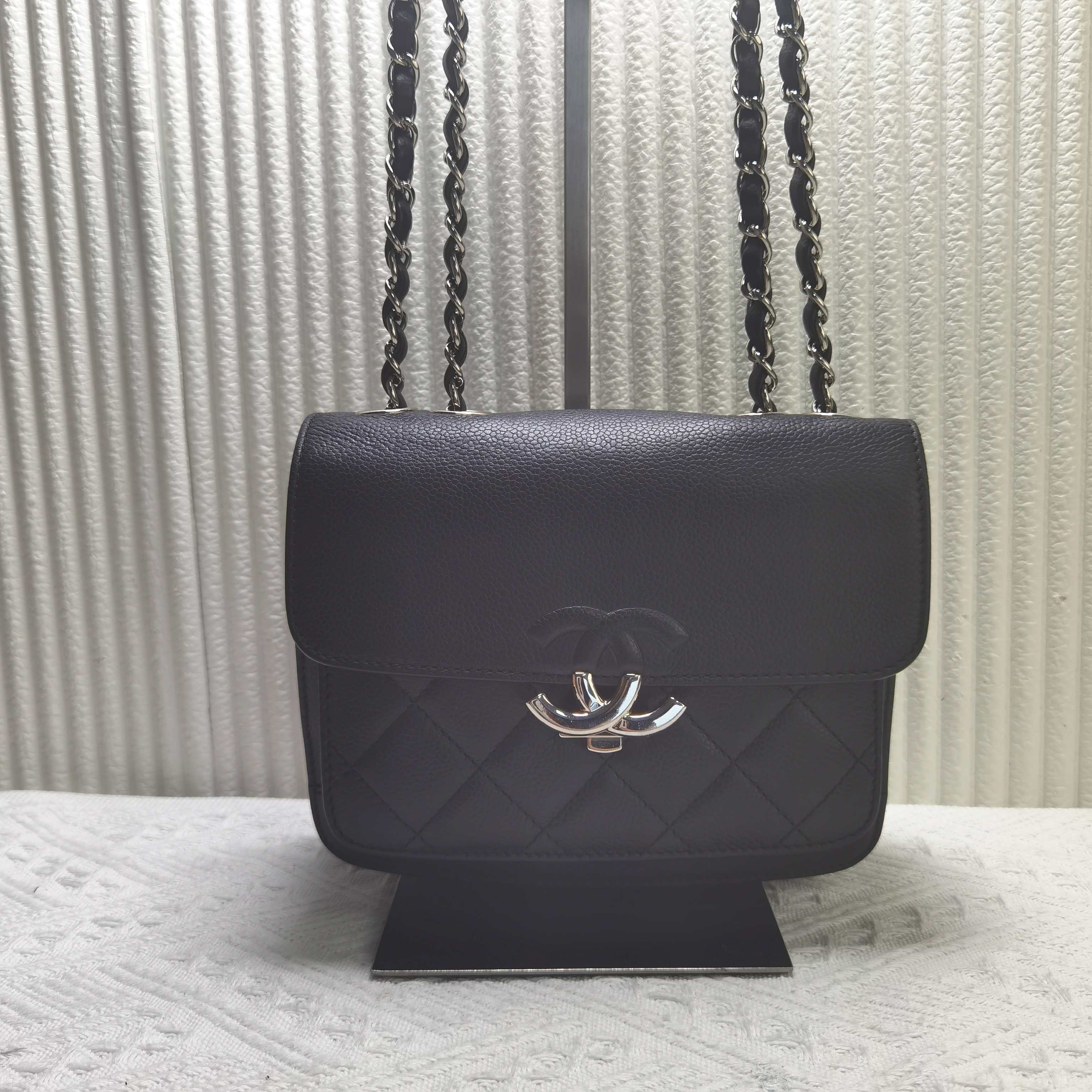 95新 Chanel/香奈儿 CHANEL香奈儿17s古巴口盖包斜挎包