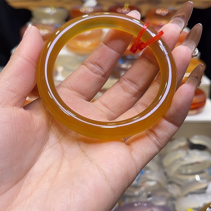 玛瑙/玉髓手镯未镶嵌