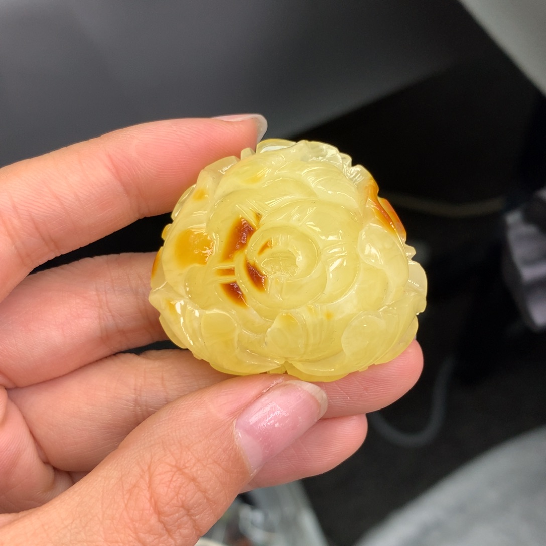 琥珀未镶嵌珠宝奇石43*37*17