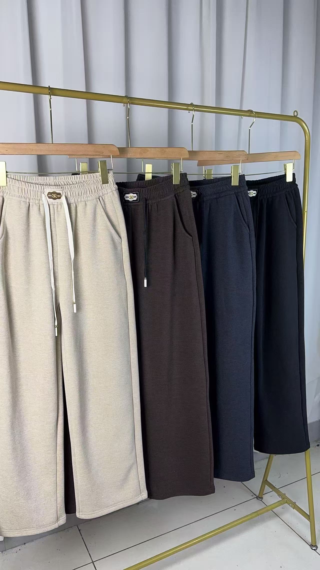 240女士时尚直筒裤-A118