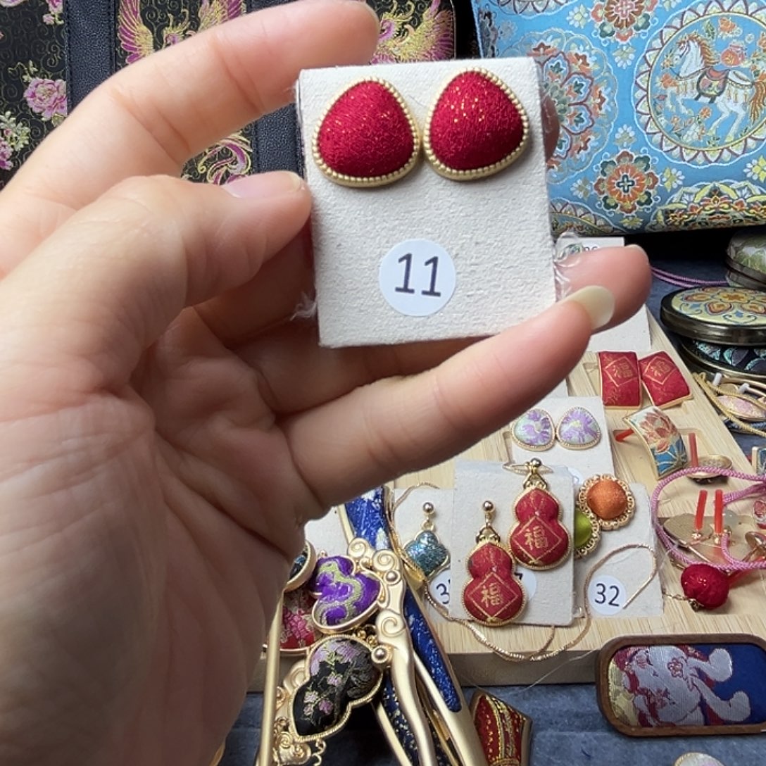 布艺非金属改耳夹