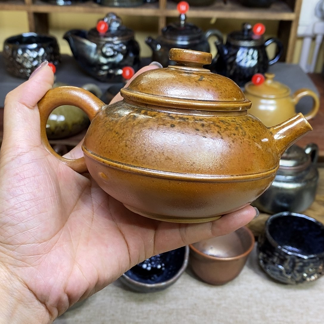 云南建水柴烧白泥微瑕壶