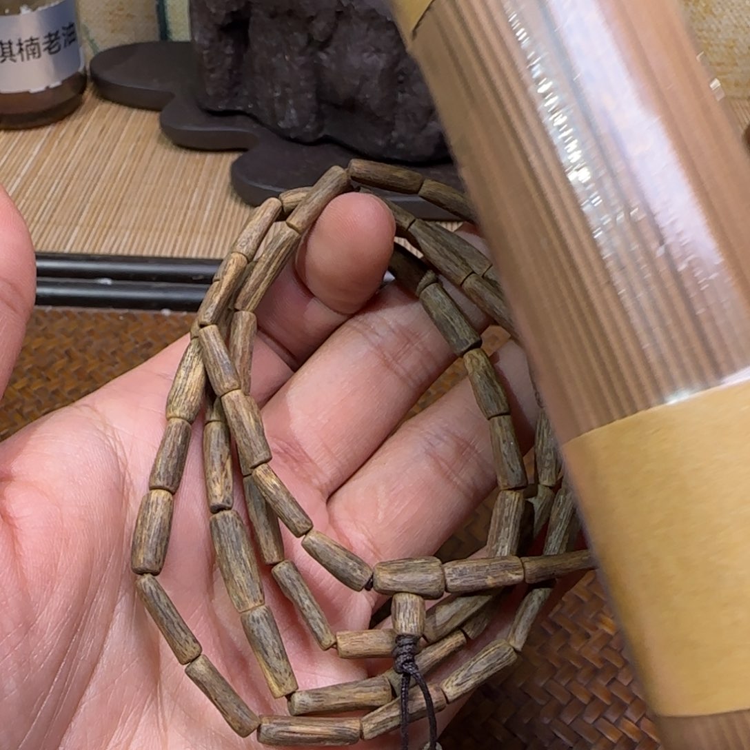 海南莺歌绿母树10克沉水