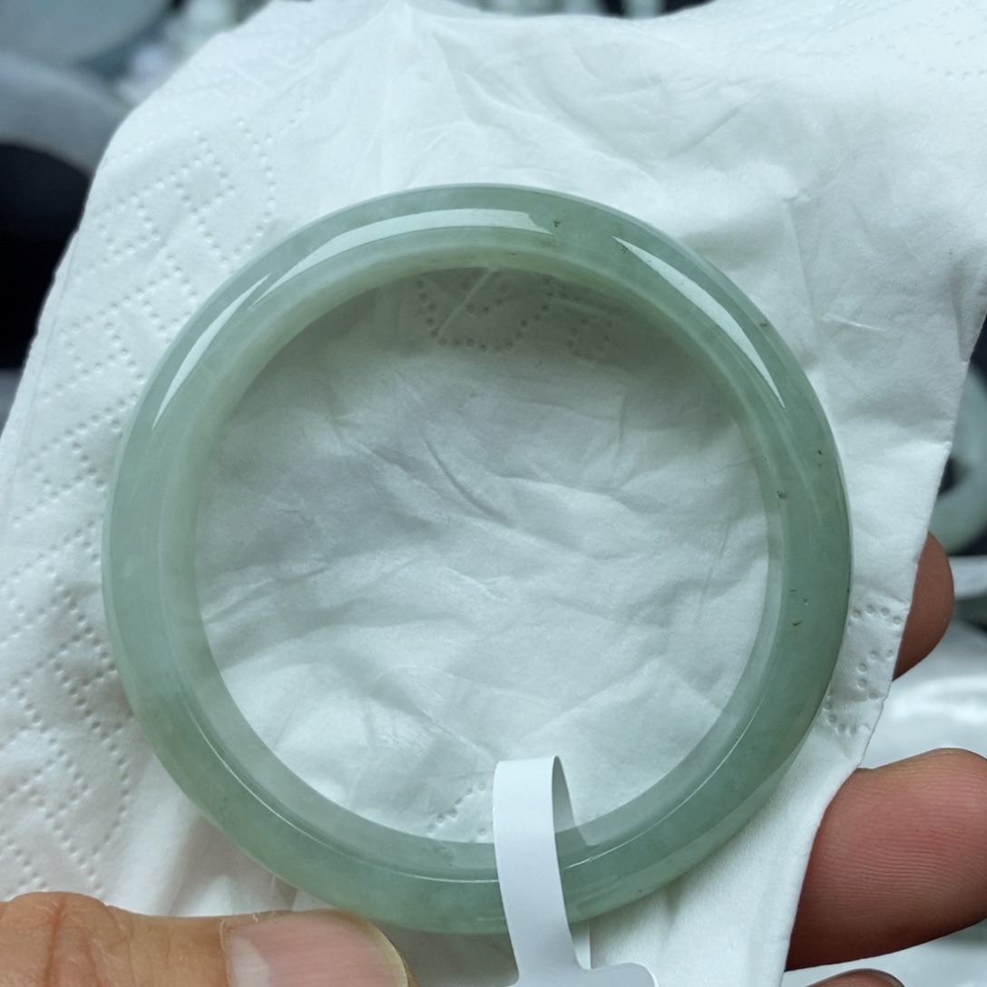 翡翠未镶嵌手镯翡翠手镯