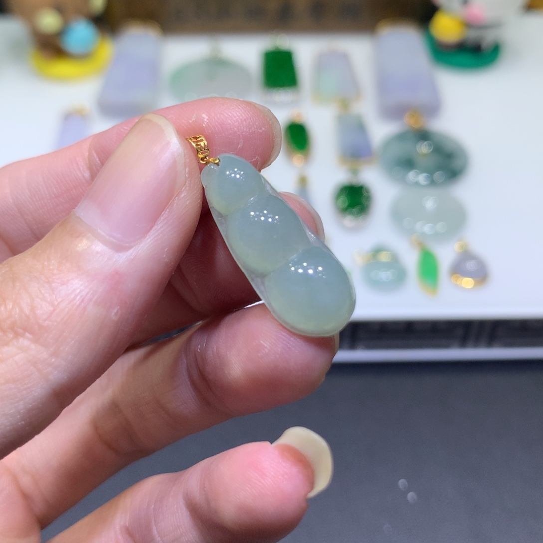 翡翠18K金镶嵌吊坠(不含链)